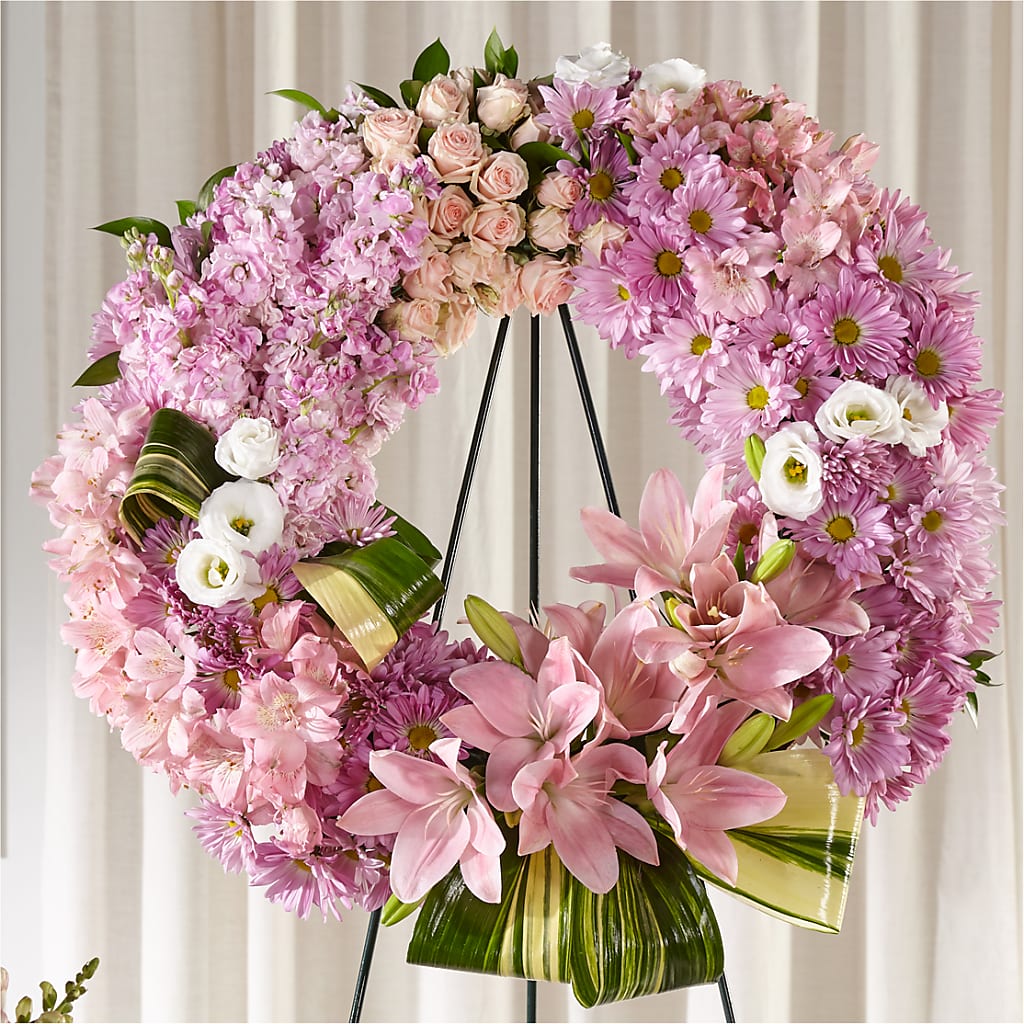 Gift of Warmth Wreath – RIDLEY'S, Twin Falls ID
